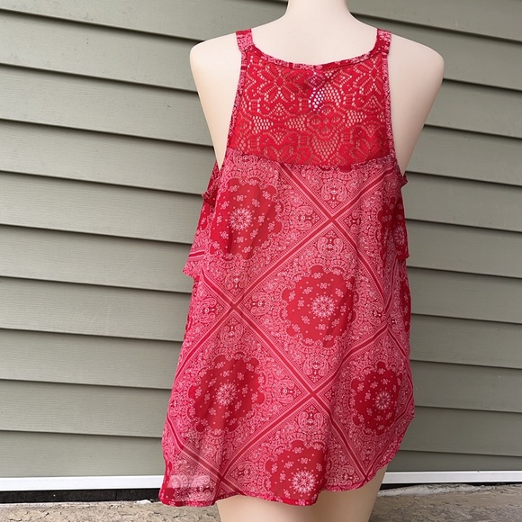 Like new no boundaries red bandanna tank top - Picture 4 of 12
